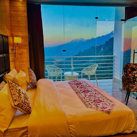 Hotel Classic Crown - #Scenic Mountain View #Open Terrace #Parking #Premium Rooms With Balcony #Guest Preferred #Best Selling Hotel In Mussoorie Dış mekan fotoğraf